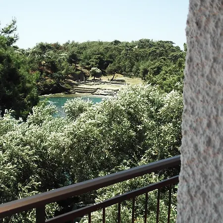 Konukevi Gorgona 3*